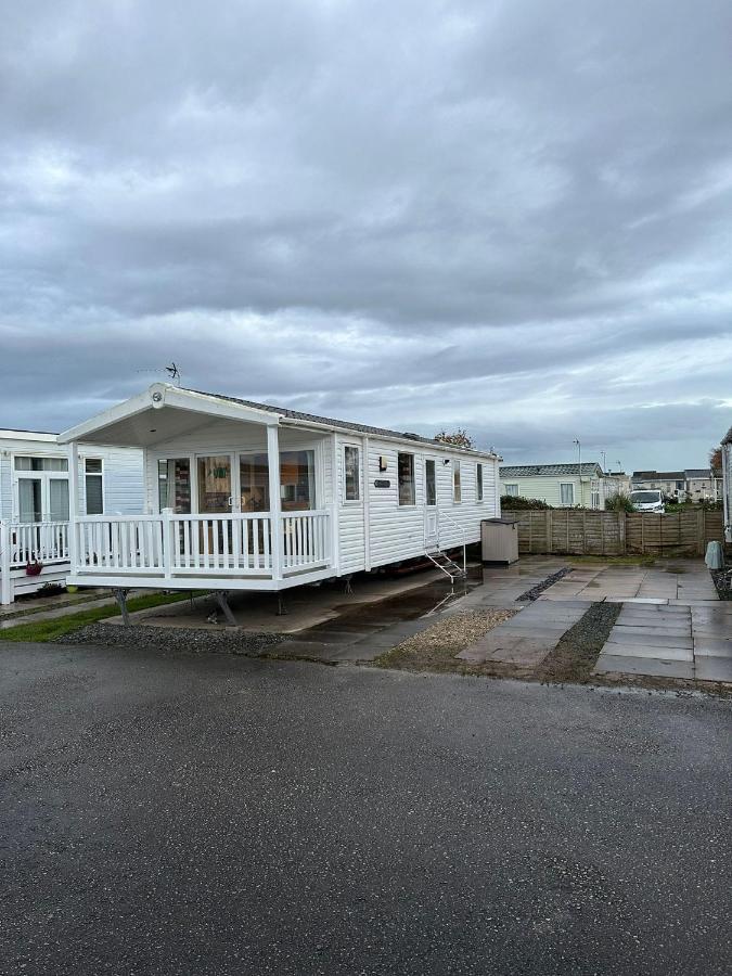 Luxurious 6 Berth Swift Bordeaux On Lyons Robin Hood Rhyl Villa Meliden Exterior photo